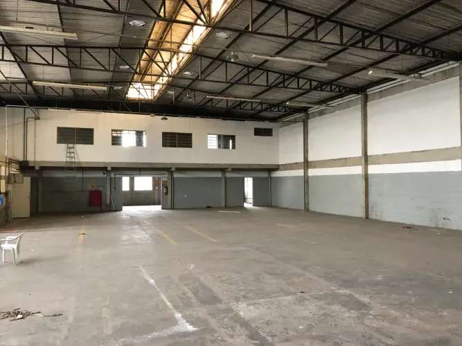 Galpão/Depósito/Armazém para aluguel com 1200 metros quadrados