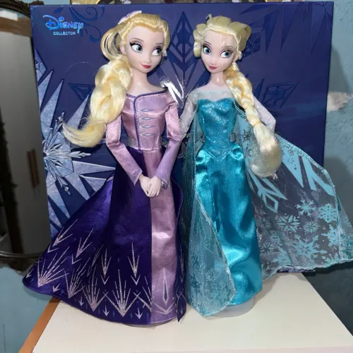 Bonecas Elsa de Fronzen 1 e 2 - Disney Store 