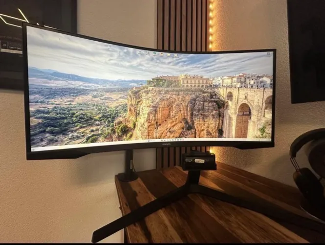 MONITOR CURVO 34 POL NUNCA USADO