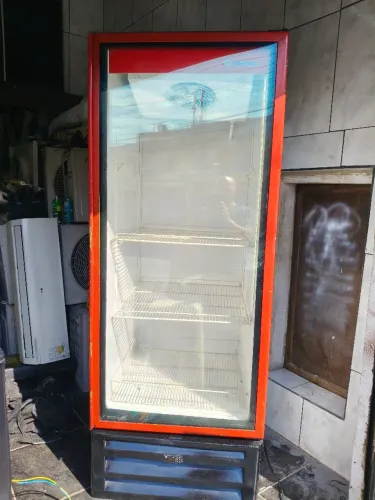 Expositor vertical