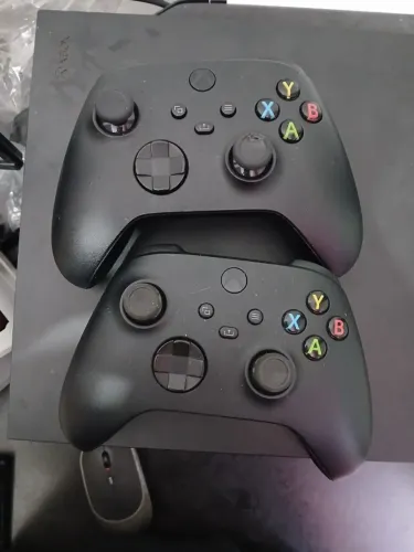 Xbox One X 1TB  2 Dois Controles Originais
