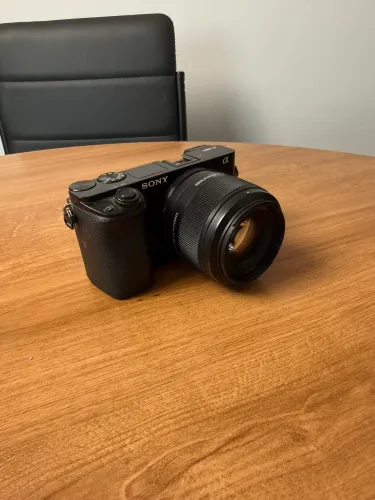 Sony A6000 + 50mm F1.8 Yongnuo