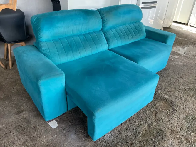 Sofá retrátil e reclinável 