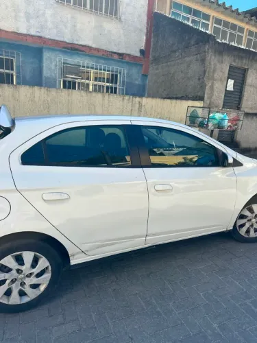 Chevrolet Onix Hatch LT 1.4 8V Flex Power Mec. 4P 2015