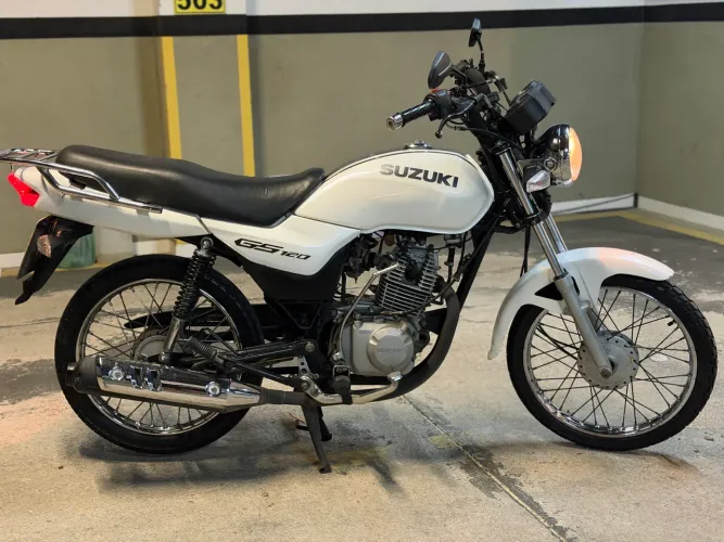Suzuki gs 120 ano 2017 estado de zero!! Raridade!!