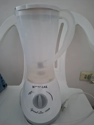 Vendo um liquidificador Mondial 550w