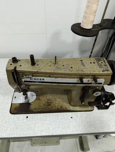 Máquina semi industrial Singer