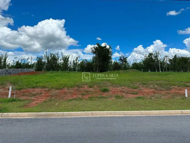 Terreno à venda em condomínio fechado conceito clube , 360 m² por R$ 350.000