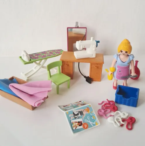 Playmobil Costureira e Acessórios (Preço Negociável Levando + Peças)