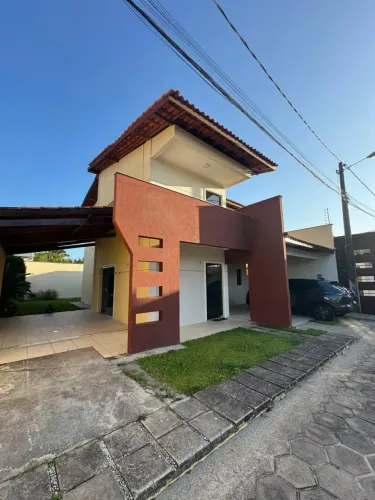 CASA EM CONDOMINIO NO ARAÇAGY COM 4 QUARTOS.