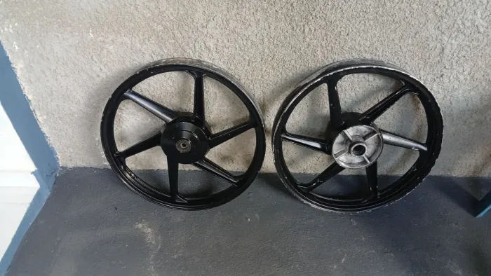 Rodas liga leve para 150 valor 200,00