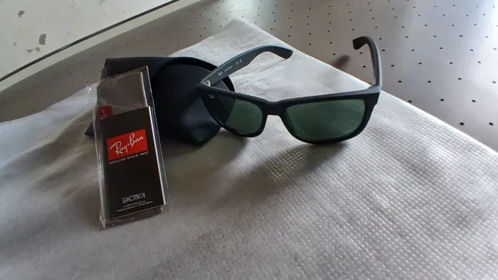 Óculos de sol Ray-Ban original novo