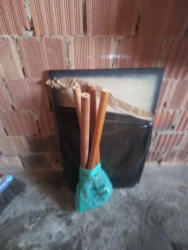 Mesa de pés palito 