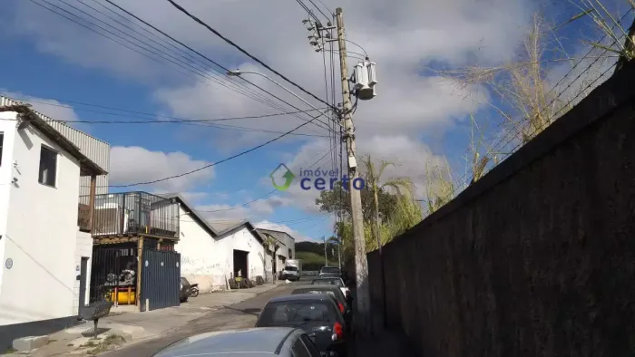 Galpão / Depósito / Armazém à venda em Contagem