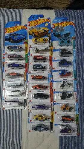 Lote de carrinhos Hot Wheels