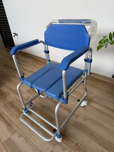 Cadeira de banho PRO 400 - PROCIRURGICA