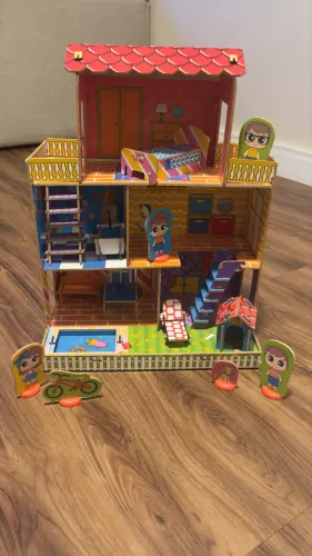 Casinha de Boneca em MDF
