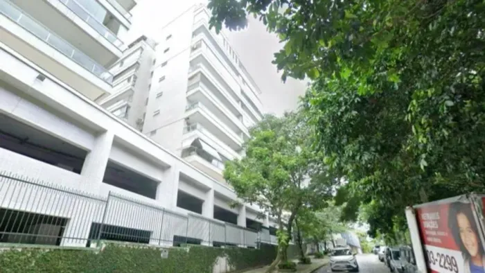 Leilão - Apartamento - De R$1.900.000,00 Por R$950.000,00