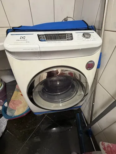 Máquina lava e seca 9kg - Electrolux