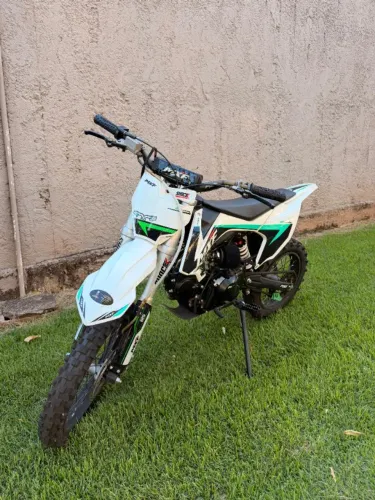 VENDO MXF 125CC UNICO DONO