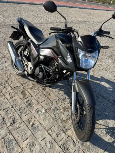 Titan 160