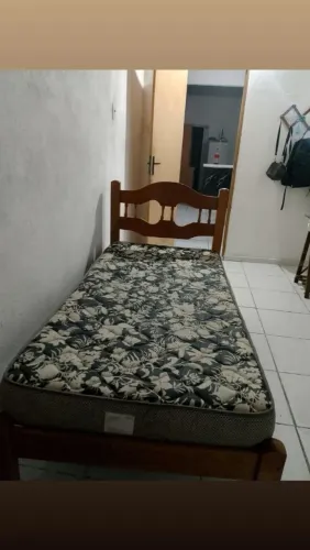 Cama solteiro com colchão
