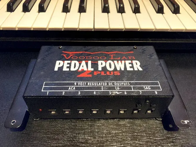 Fonte para pedais Voodoo Lab Pedal Power 2 PLUS (220v)