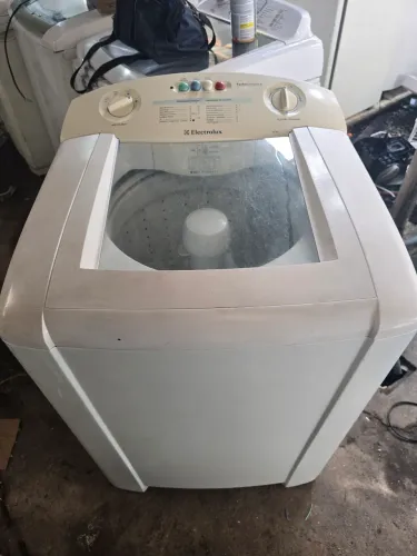 Máquina de lavar roupas Electrolux
