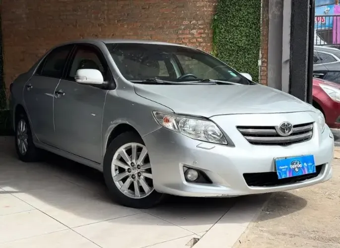 Toyota Corolla Altis 2.0 Flex 16V Aut. 2011