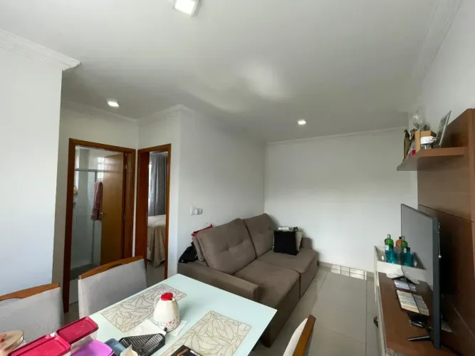 APARTAMENTO NO BAIRRO MARIA HELENA