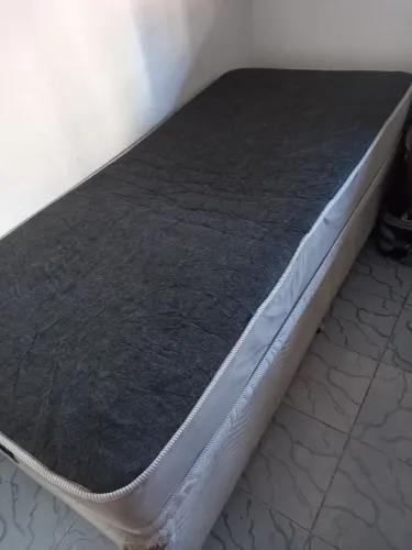 Vendo cama de solteirão 