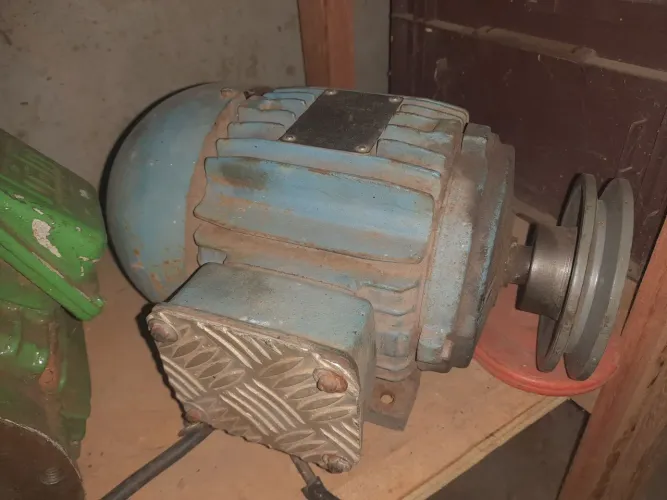 Motores elétricos 3cv e 5cv trifásicos 