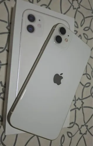 iPhone bem conservado