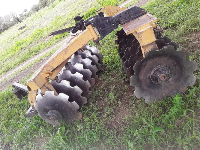 Vende-se grade de arrasto de 14x28"