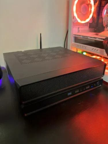 Mini PC i5 16GB 240 SSD