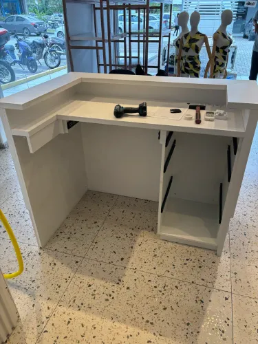 Vendo Balcão de caixa