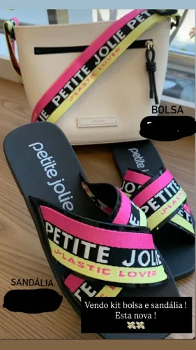 Bolsa e sandália