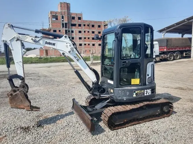 Mini Escavadeira Bobcat E26 - 2014