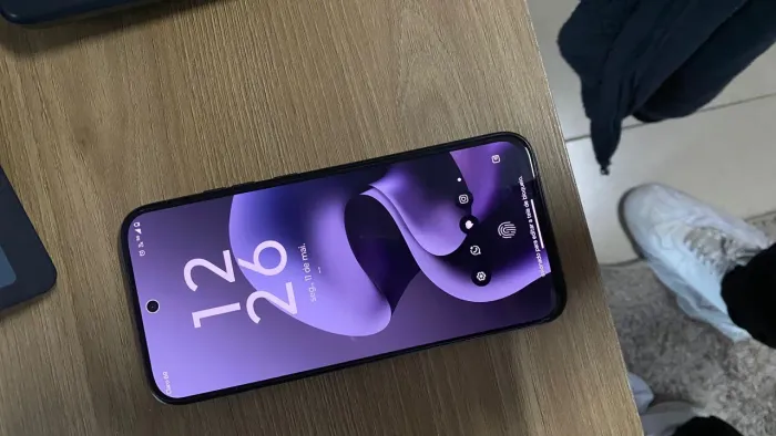 Moto G67 novo com caixa e carregador, modelo atualizado