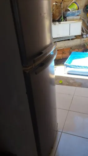 Vende se geladeira frost free usada não parcelo
