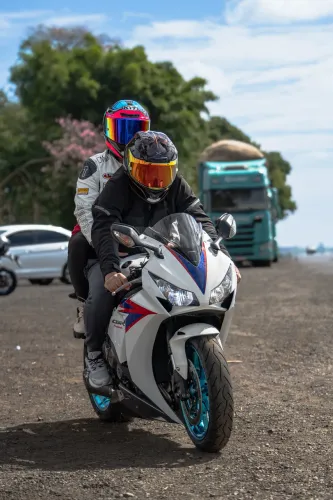 Honda CBR 1000RR 2012 | 46 Mil Km | Pneus Novos | Revisada | Escapamento Esportivo