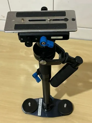 estabilizador de câmera modelo MAG-02