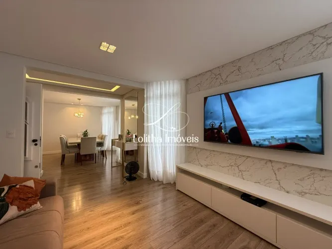 Raridade no Centro: 150m² 4 Quartos + Home Office | no Centro de Florianópolis, SC.