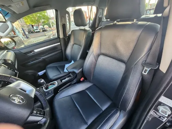 Toyota Hilux CD SRV 4X4 2.8 TDI Diesel Aut. 2020