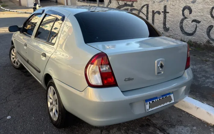 Renault Clio Sed. Authentique Hi-flex 1.6 16V 4P 2008