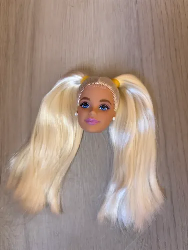 Cabeça Barbie Deluxe Style
