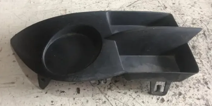 Moldura Farol Milha Sem Furo Direito Clio 2006 - 2012 Preto Esquerdo