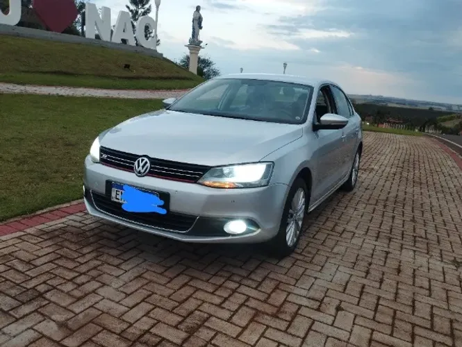 Volkswagen Jetta Highline 2.0 TSI 16V 4P Tiptronic 2011