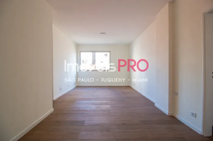 Unidade em retrofit na Vila Olímpia | 100 m² no miolo do bairro | 3 dorm | 2 vagas