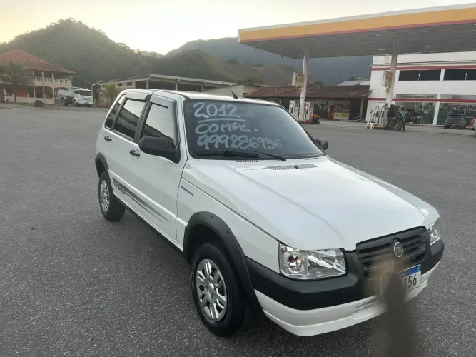 Fiat Uno Mille Celeb. WAY Econ. 1.0 F.flex 4P 2012